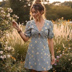 En Saison Gingham Daisy Floral Cut-Out Dress Puff Sleeve Boho Cottagecore Girly